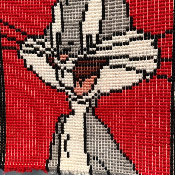 Vintage Bugs Bunny from Looney Tunes "Bugs on Film" Latch Hook Rug Handmade 29" - Picture 5 of 8